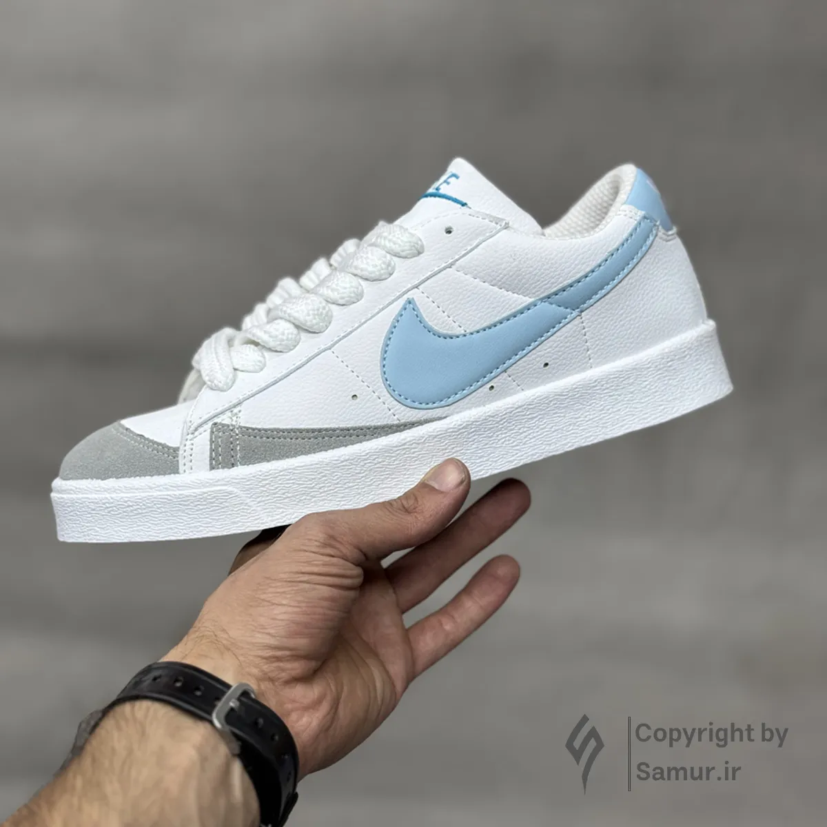 گالری تصاویر کتونی نایک بلیزر سفید آبی فیروزه ای ساق کوتاه